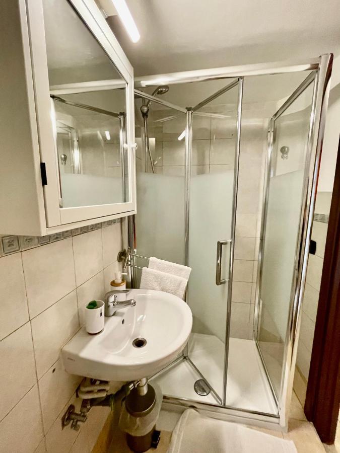 Azzurra Flat Bari Center Apartment Bagian luar foto